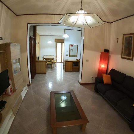 Corazza - Trilocale Piano Terra - Agenzia Cocal Apartment กาออร์เล ภายนอก รูปภาพ